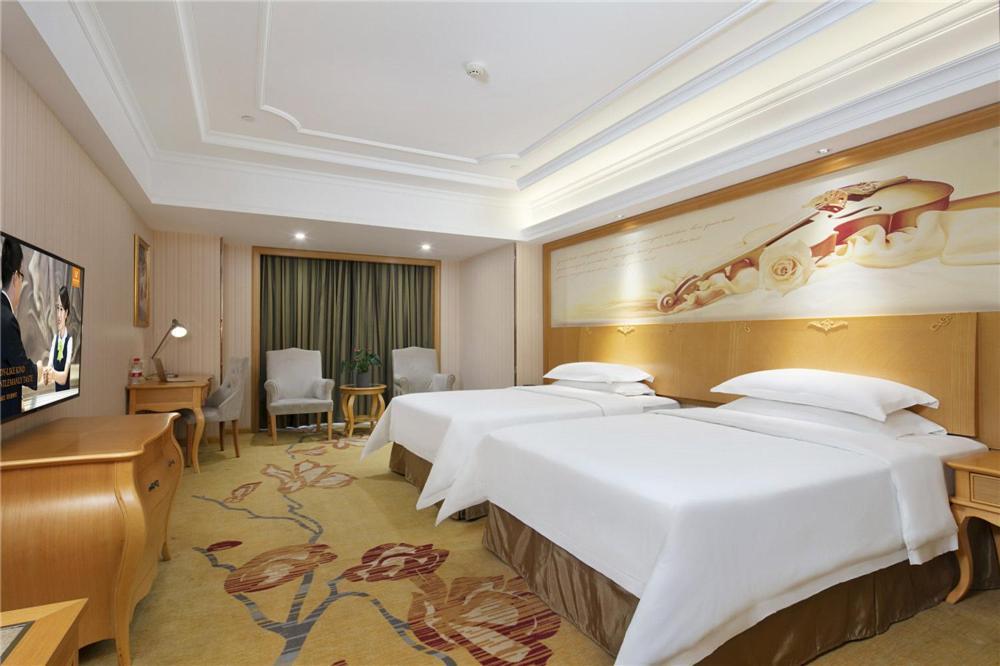 Vienna Hotel Zhengzhou Zhongyuan Futa Exterior foto