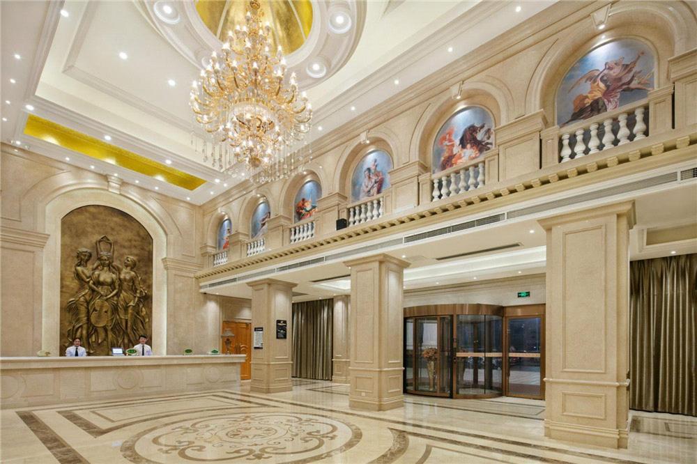 Vienna Hotel Zhengzhou Zhongyuan Futa Exterior foto